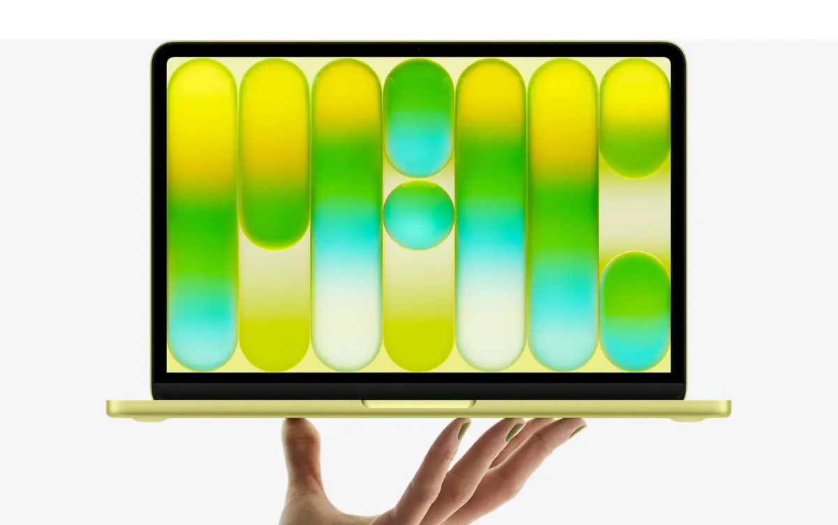 MacBook Proが25段の階段を転げ落ち、筐体の擦り傷だけで生還した