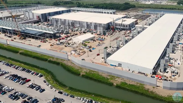 Microsoft Fairwater、前倒し稼働の裏で「Microslop」と呼ばれる現実