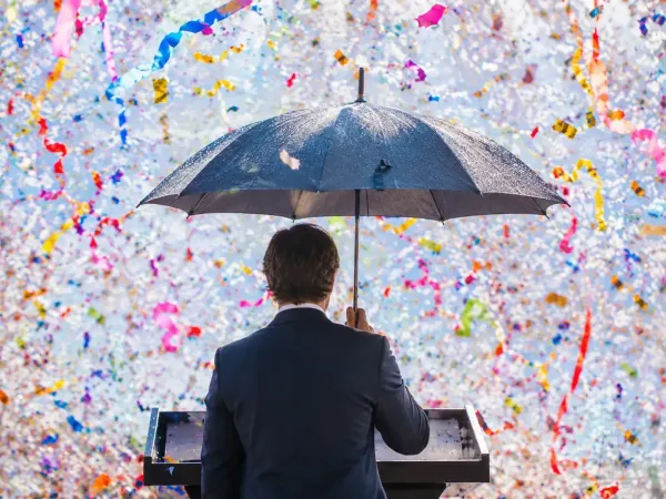 元Google CEOシュミット、卒業式でAIを語りブーイングを浴びる
